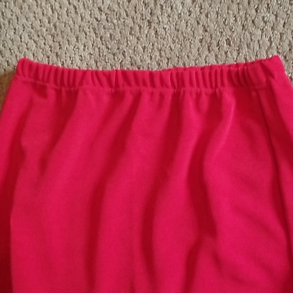 vtg 1990s Red skirt and jacket set - Picture 9 of 9